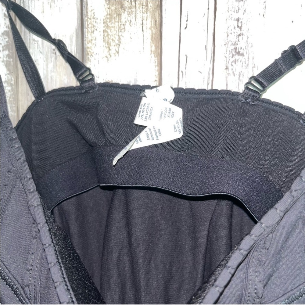 Lululemon Debut Tank - Picture 4 of 5